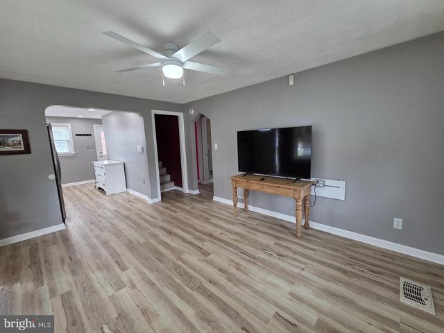 128 ROCKWOOD AVE, York, PA 17406