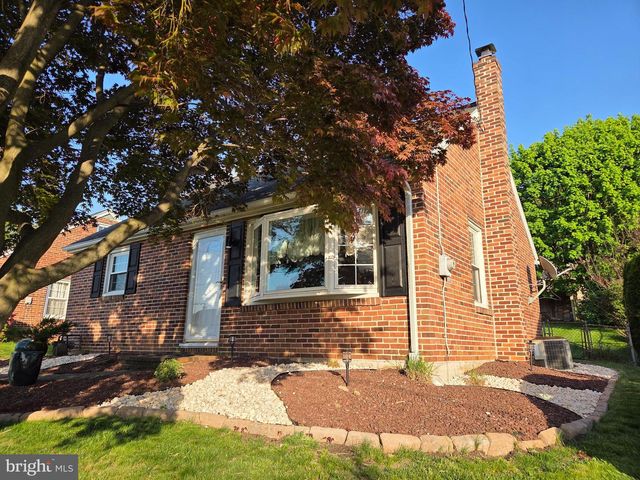 128 ROCKWOOD AVE, York, PA 17406