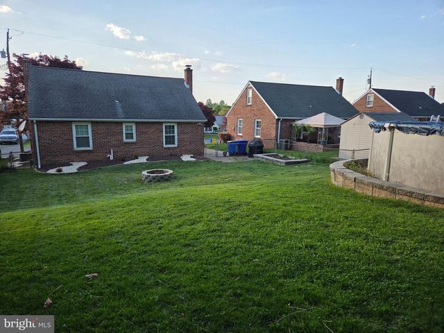 128 ROCKWOOD AVE, York, PA 17406
