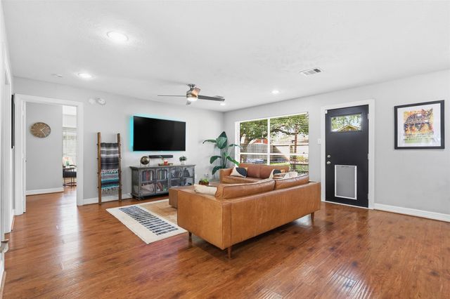 3012 Sugar Wood Drive, League City, TX 77573