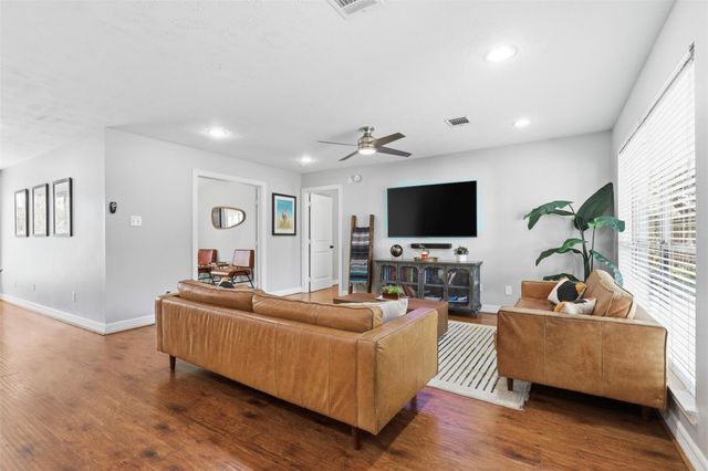 3012 Sugar Wood Drive, League City, TX 77573