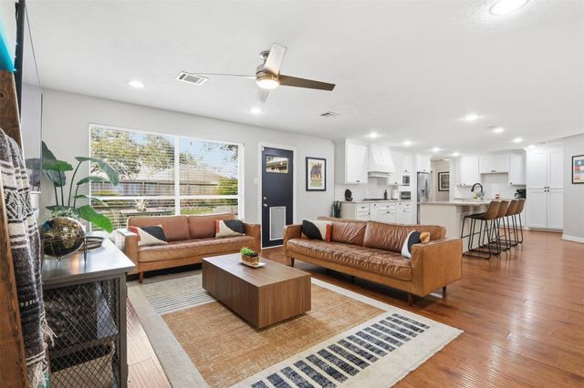 3012 Sugar Wood Drive, League City, TX 77573