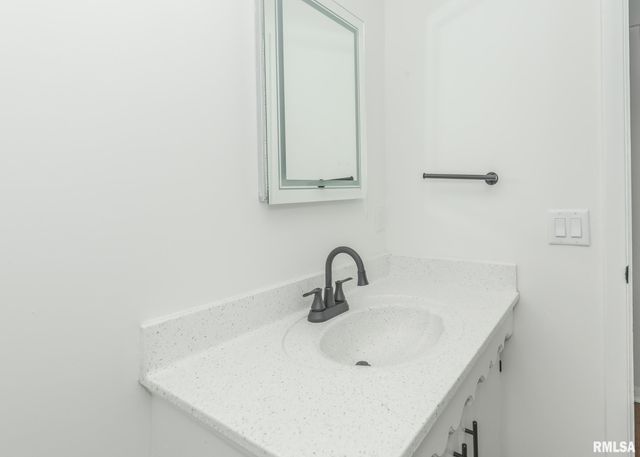 3503 36TH Street, Moline, IL 61265