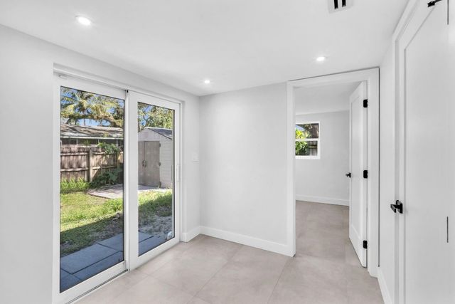 4640 SW 25th Terrace, Dania Beach, FL 33312