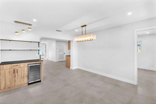 4640 SW 25th Terrace, Dania Beach, FL 33312