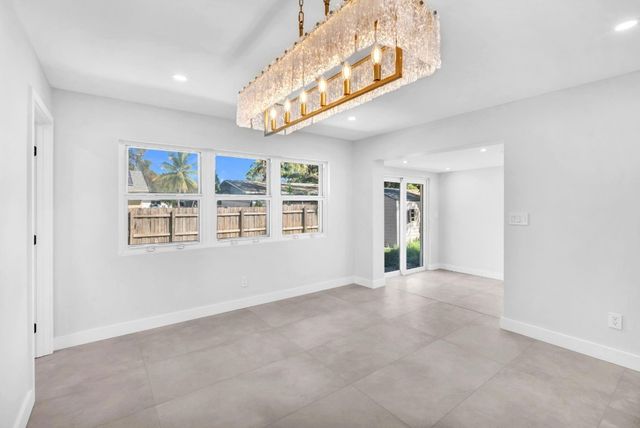 4640 SW 25th Terrace, Dania Beach, FL 33312