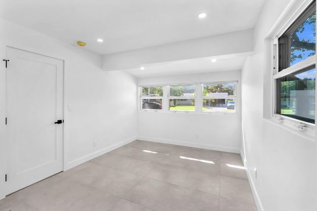 4640 SW 25th Terrace, Dania Beach, FL 33312