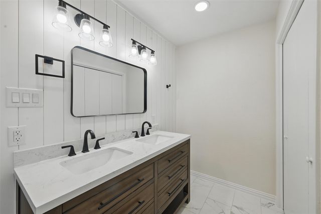 7932 Berrybrook Drive, Watauga, TX 76148