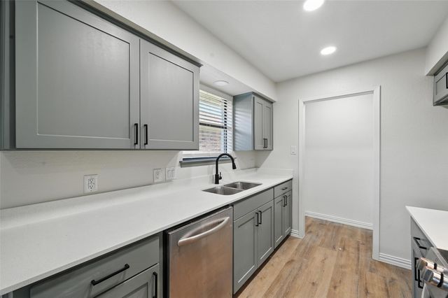 7932 Berrybrook Drive, Watauga, TX 76148