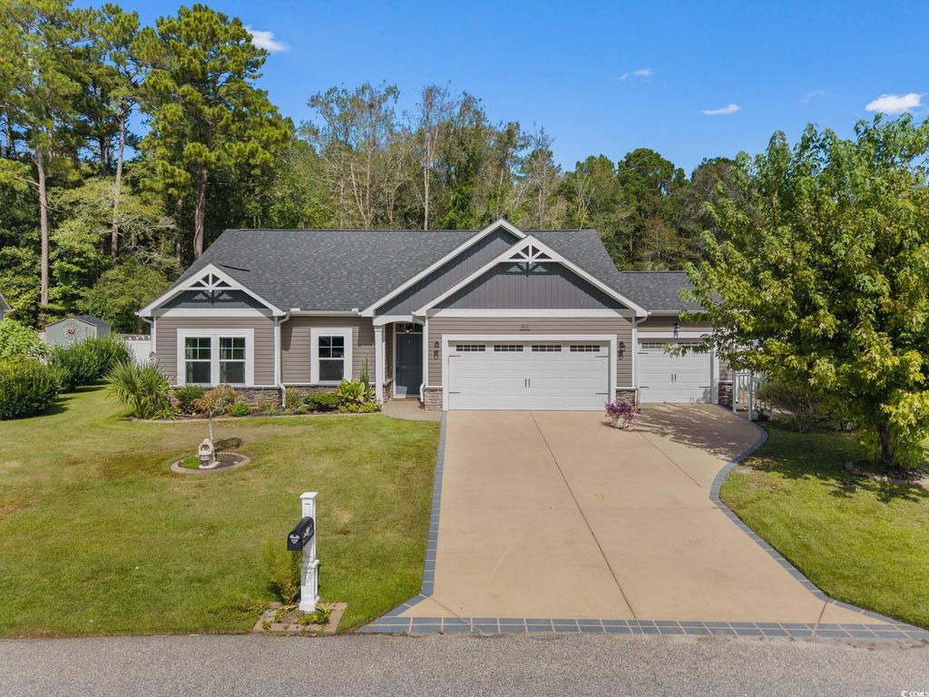 817 Derbyshire Ct., Conway, SC 29526