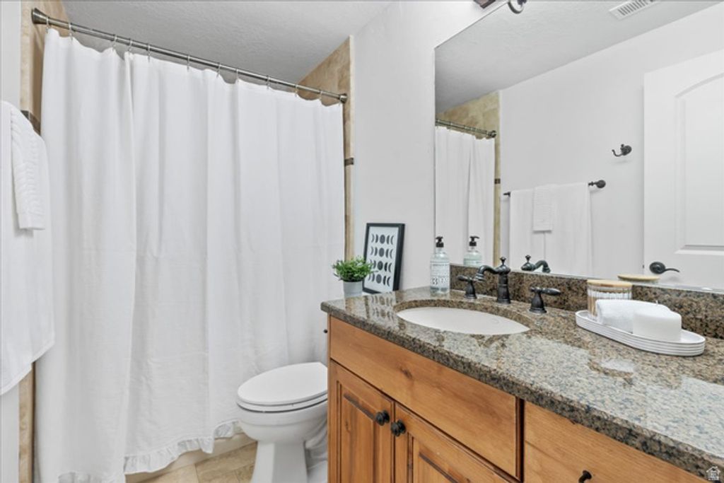 Image 48 of property listing at 682 E HEALEY BLVD, Alpine, UT 84004