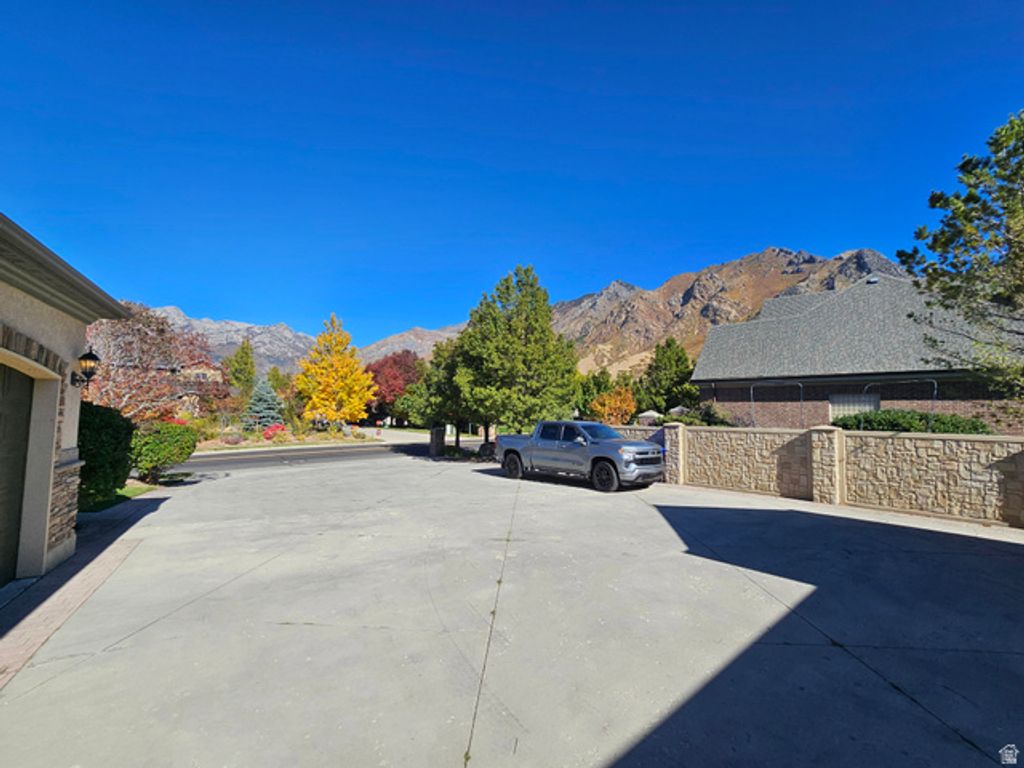 Image 8 of property listing at 682 E HEALEY BLVD, Alpine, UT 84004