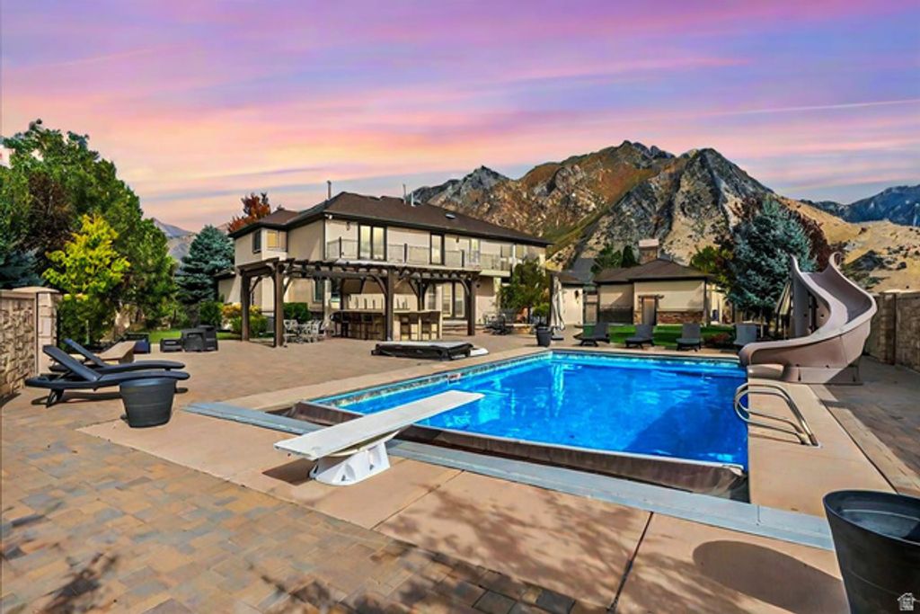 Image 73 of property listing at 682 E HEALEY BLVD, Alpine, UT 84004