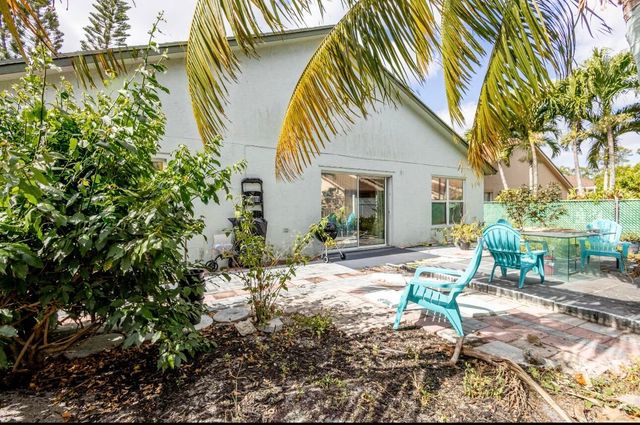 1029 Cape Cod Terrace, Greenacres, FL 33413