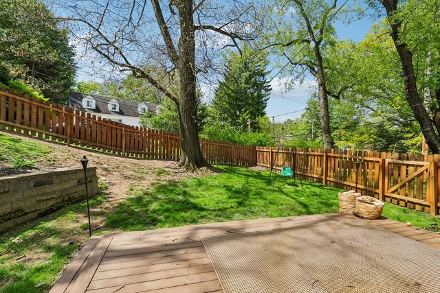 2321 Milford DRIVE, Bethel Park, PA 15102