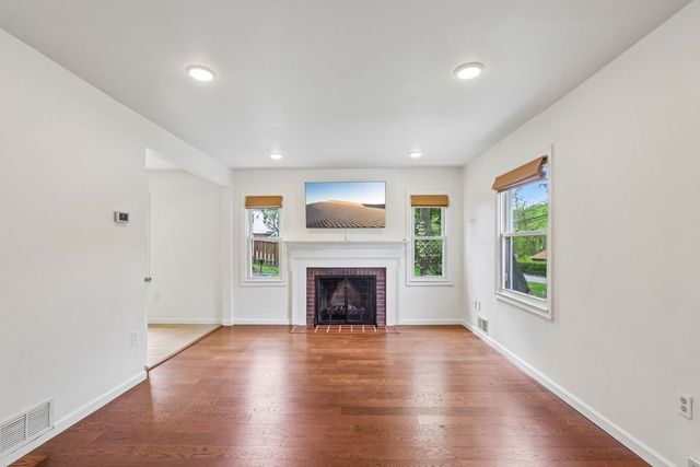 2321 Milford DRIVE, Bethel Park, PA 15102