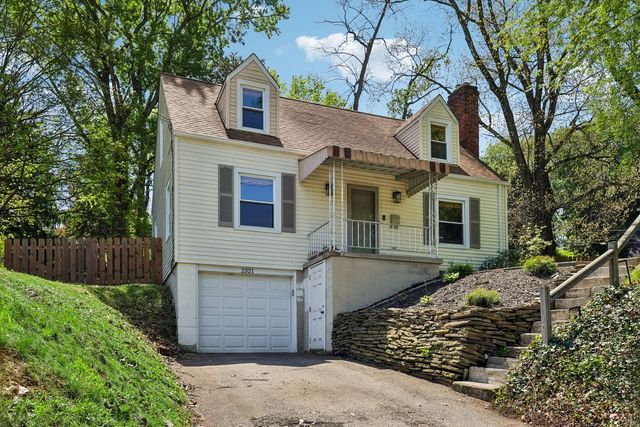 2321 Milford DRIVE, Bethel Park, PA 15102