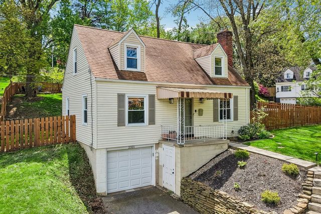 2321 Milford DRIVE, Bethel Park, PA 15102
