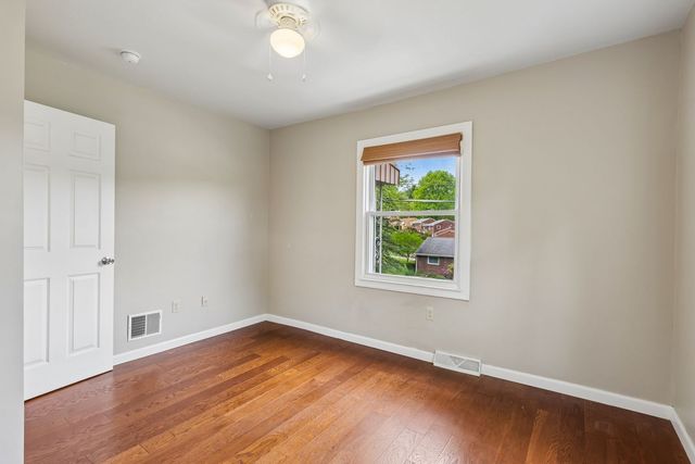 2321 Milford DRIVE, Bethel Park, PA 15102