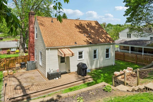 2321 Milford DRIVE, Bethel Park, PA 15102