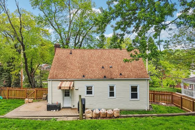 2321 Milford DRIVE, Bethel Park, PA 15102
