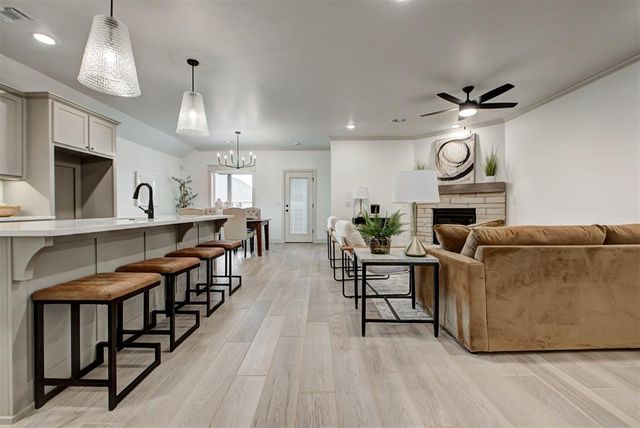 4817 Desert Willow Lane, Edmond, OK 73034