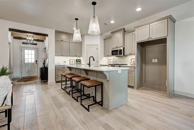 4817 Desert Willow Lane, Edmond, OK 73034