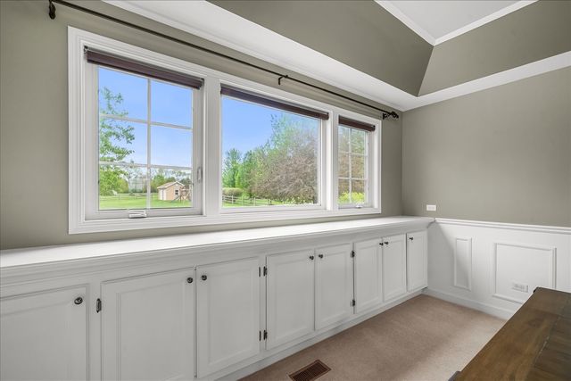 5672 Fields Drive, Yorkville, IL 60560