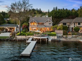3829 E Lake Sammamish Shore Lane SE, Sammamish, WA 98075