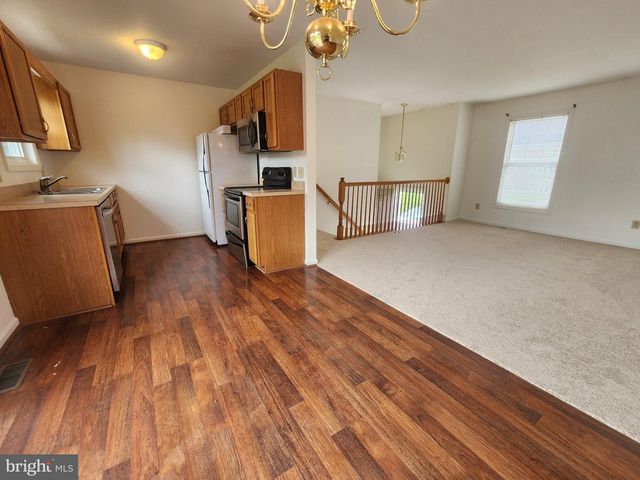 1048 KASINOF AVE, Hagerstown, MD 21742