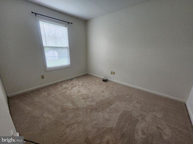 1048 KASINOF AVE, Hagerstown, MD 21742