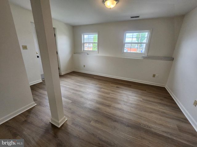 1048 KASINOF AVE, Hagerstown, MD 21742