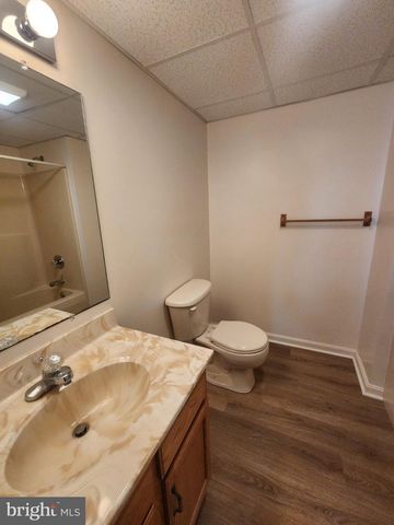 1048 KASINOF AVE, Hagerstown, MD 21742