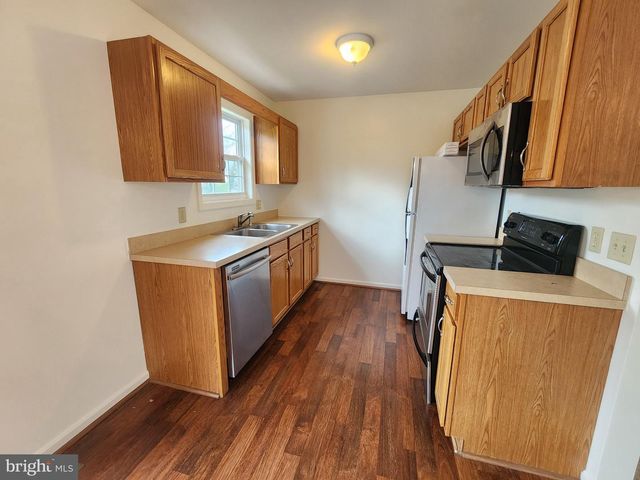 1048 KASINOF AVE, Hagerstown, MD 21742
