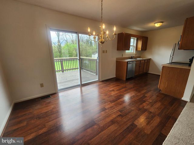 1048 KASINOF AVE, Hagerstown, MD 21742