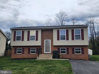 1048 KASINOF AVE, Hagerstown, MD 21742