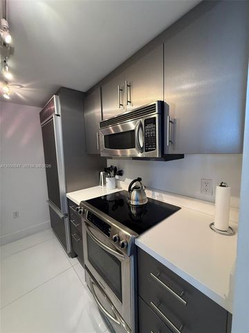 10275 Collins Avenue 619, Bal Harbour, FL 33154