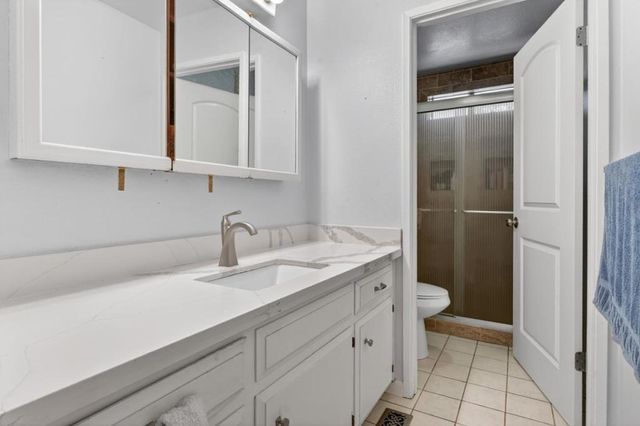 630 Paradise Road, Salinas, CA 93907