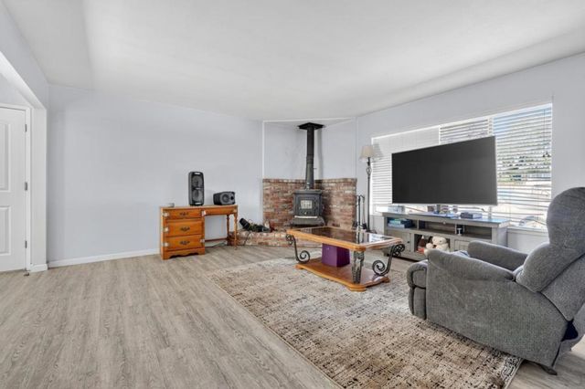 630 Paradise Road, Salinas, CA 93907