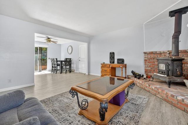 630 Paradise Road, Salinas, CA 93907