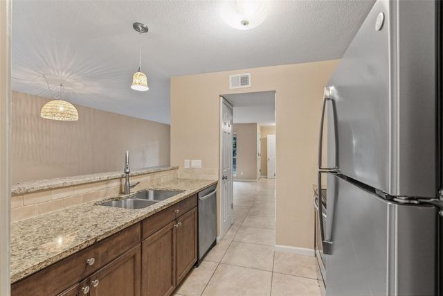 702 Castle Ridge RD C, Austin, TX 78746