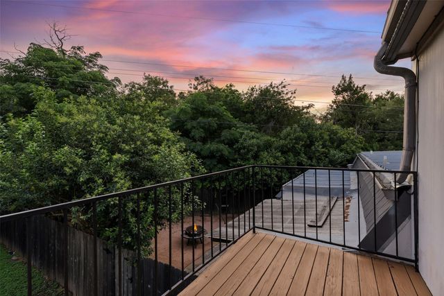 702 Castle Ridge RD C, Austin, TX 78746