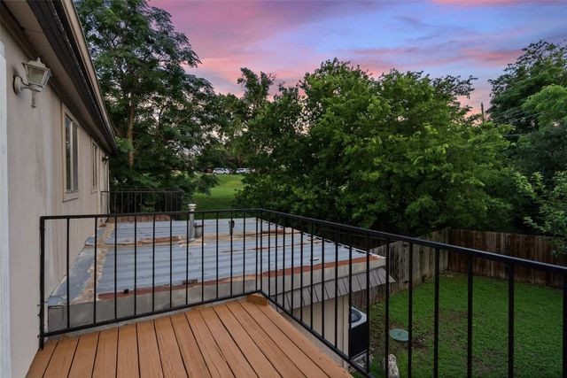 702 Castle Ridge RD C, Austin, TX 78746