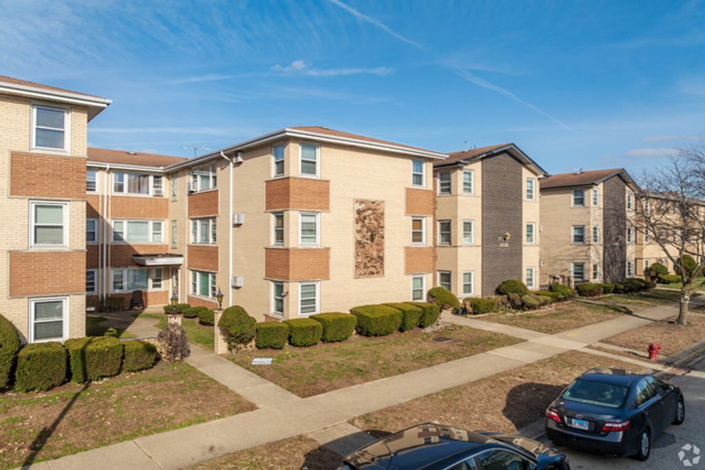 8536 W Gregory Street 1S, Chicago, IL 60656
