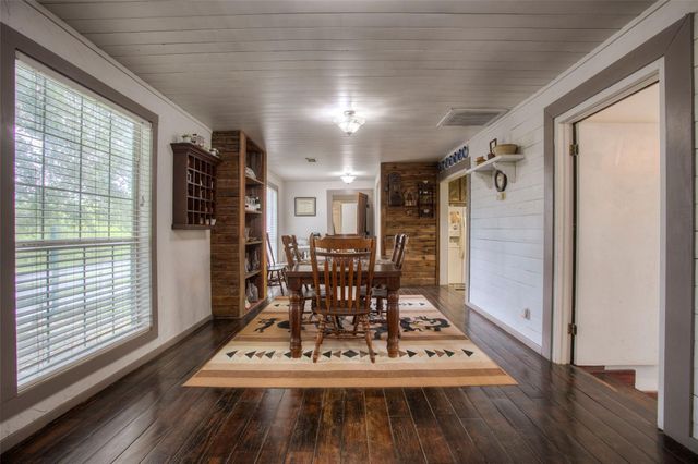 150 Canyon Run Boulevard, Huntsville, TX 77320