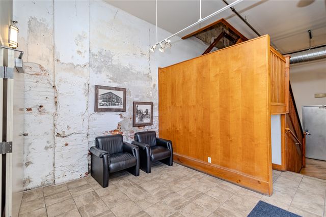 507 E Locust Street 207, Des Moines, IA 50309