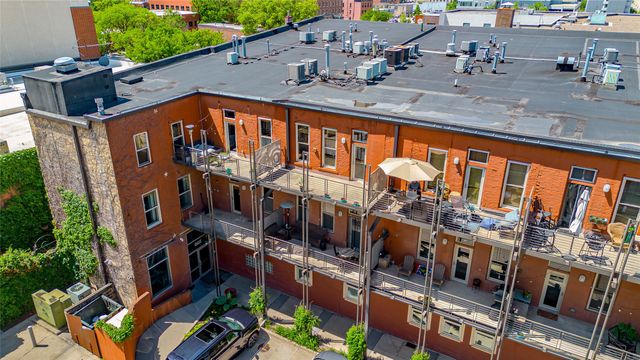 507 E Locust Street 207, Des Moines, IA 50309