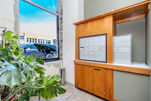 507 E Locust Street 207, Des Moines, IA 50309
