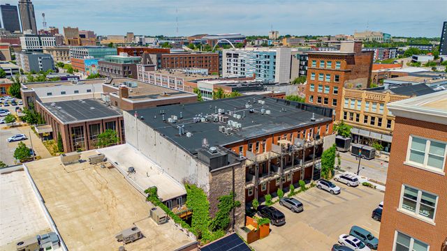 507 E Locust Street 207, Des Moines, IA 50309