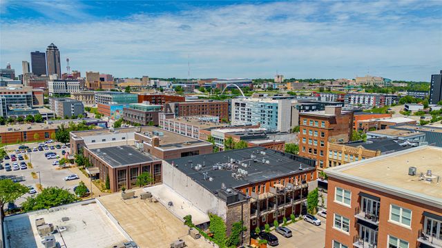 507 E Locust Street 207, Des Moines, IA 50309